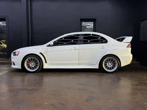 Used 2013 Mitsubishi Lancer Evolution GSR AWD/4WD image 5
