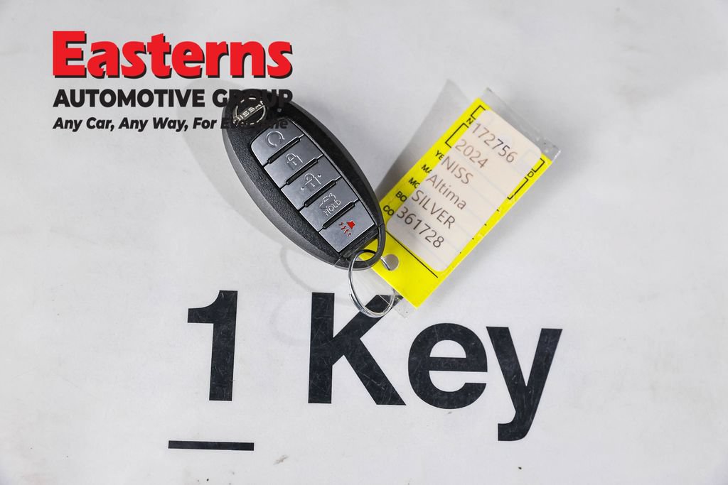 Used 2024 Nissan Altima 2.5 SV FWD image 26