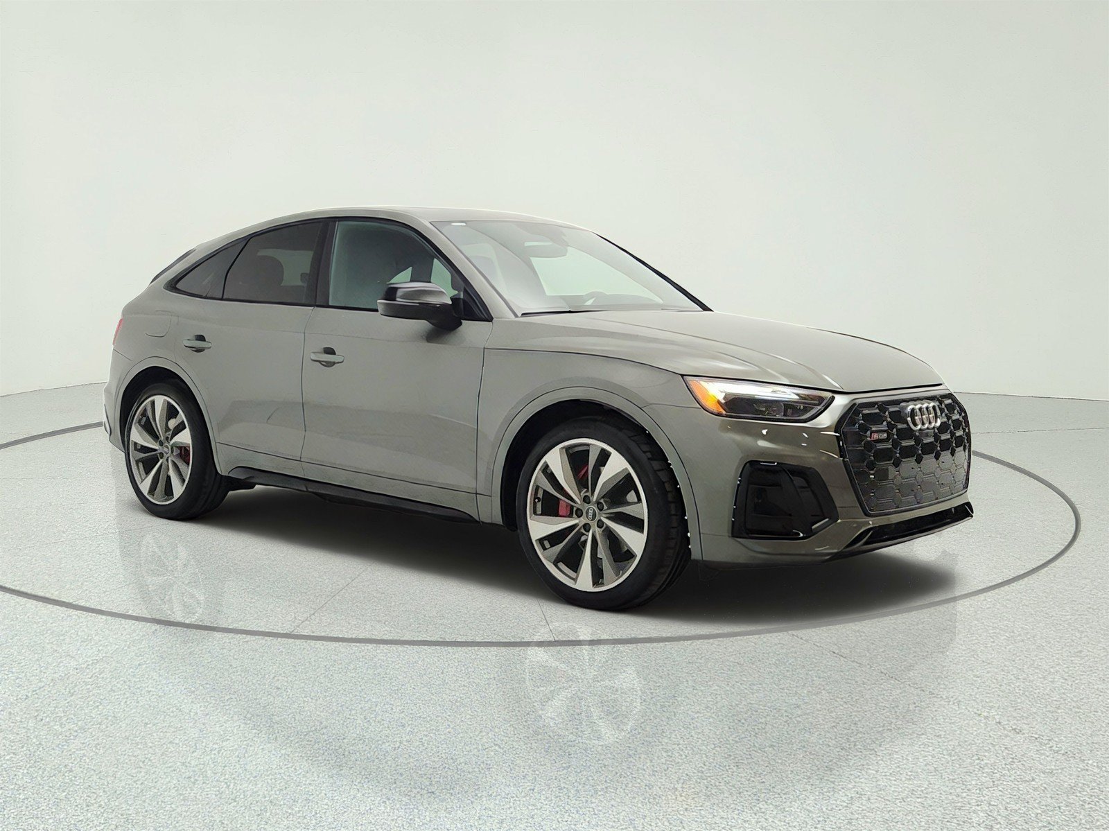 Used 2023 Audi SQ5 Premium Plus w/ Premium Plus Package AWD/4WD image 3