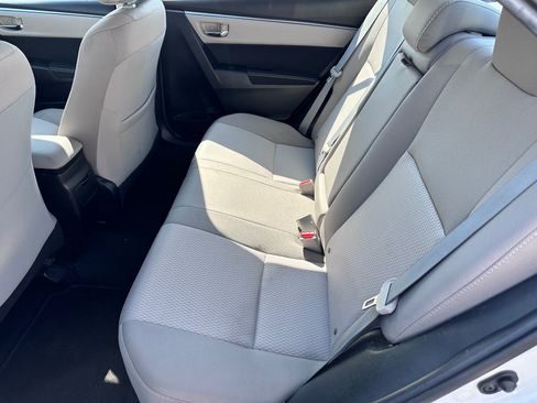 Used 2015 Toyota Corolla LE FWD image 6