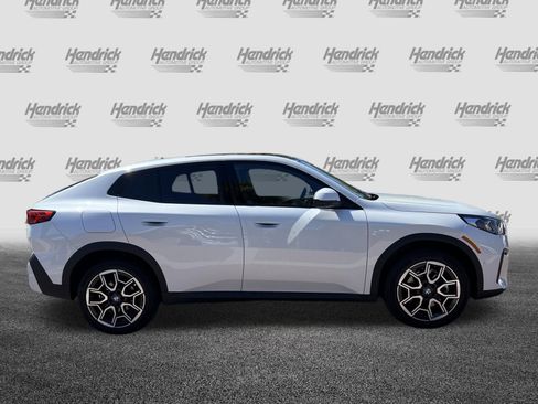 Certified 2025 BMW X2 xDrive28i AWD/4WD image 11