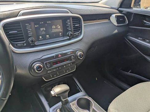 Used 2020 Kia Sorento LX w/ LX I4 Convenience Package AWD/4WD image 26