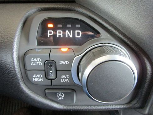 New 2025 RAM 1500 Big Horn image 33