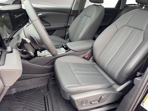 New 2025 Audi Q6 e-tron Premium image 5