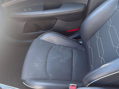 Used 2024 Kia Forte GT-Line w/ GT-Line Premium Package FWD image 8