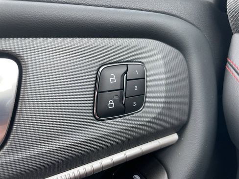 New 2026 Ford Explorer ST-Line w/ ST-Line Street Pack image 28