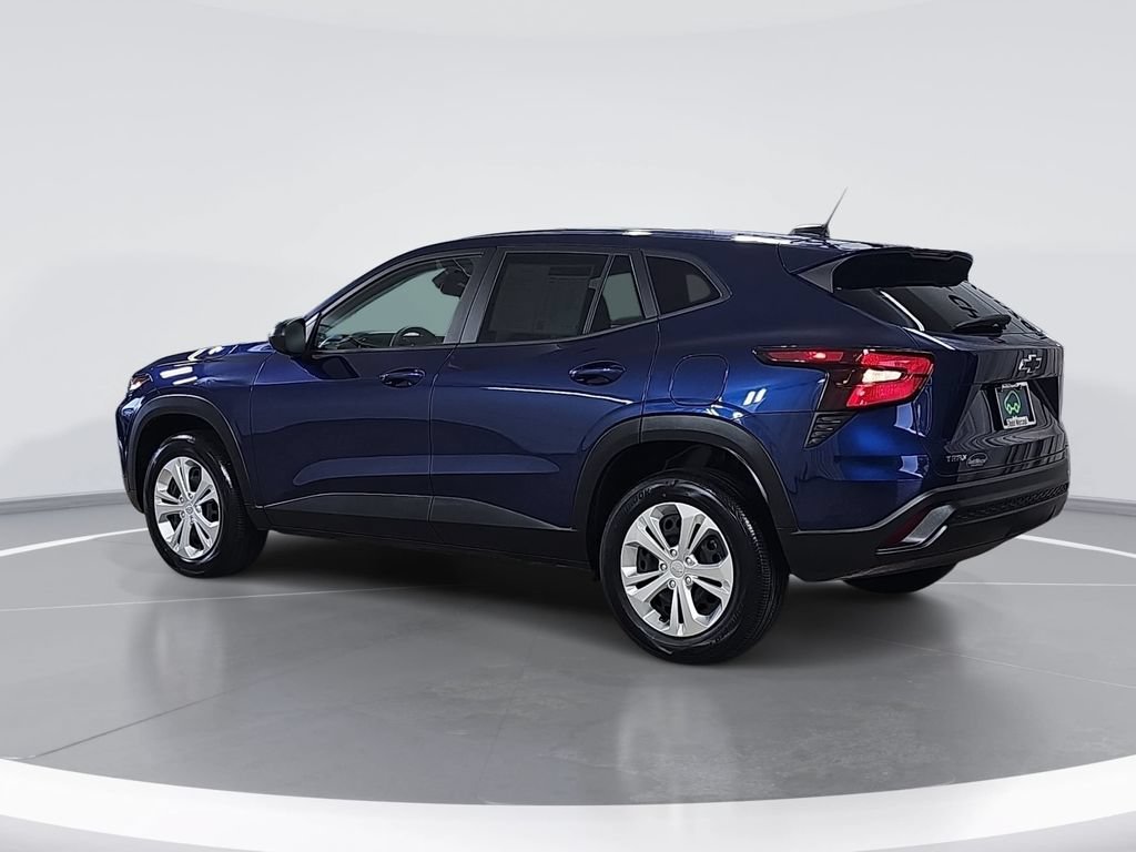 Certified 2024 Chevrolet Trax LS FWD image 6