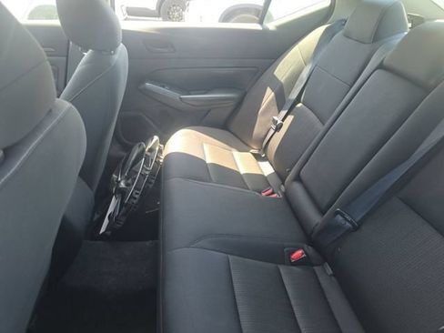 Used 2023 Nissan Altima 2.5 S FWD image 5