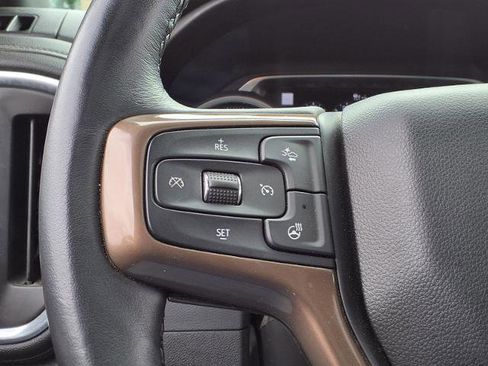 Used 2021 Chevrolet Silverado 1500 High Country w/ Technology Package AWD/4WD image 12