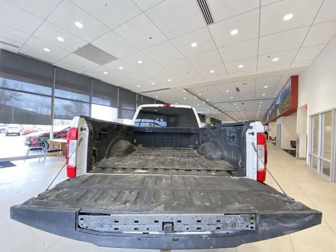 Used 2017 Ford F350 Lariat w/ Lariat Ultimate Package AWD/4WD image 26