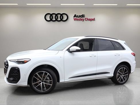 New 2026 Audi Q5 Premium Plus AWD/4WD image 1
