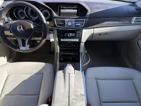 Used 2014 Mercedes-Benz E 350 4MATIC Sedan image 13