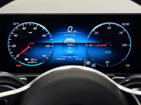 Used 2023 Mercedes-Benz EQB 300 4MATIC w/ Exclusive Package image 22