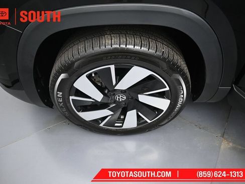 Used 2026 Volkswagen Atlas Cross Sport SE AWD/4WD image 38