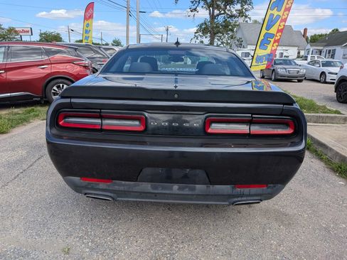 Used 2017 Dodge Challenger SXT w/ Blacktop Package RWD image 5