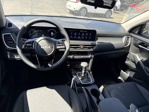 New 2026 Kia Seltos EX AWD/4WD image 6