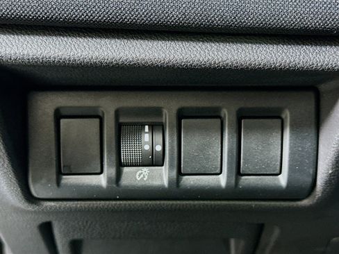 Used 2023 Subaru Outback Premium image 17