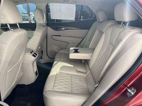 Used 2023 Buick Envision Avenir image 30