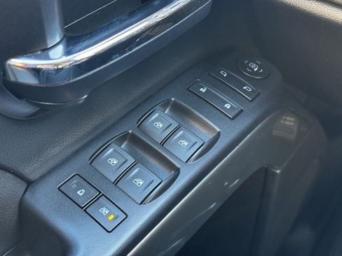 Used 2018 Chevrolet Silverado 1500 LT w/ All Star Edition image 28