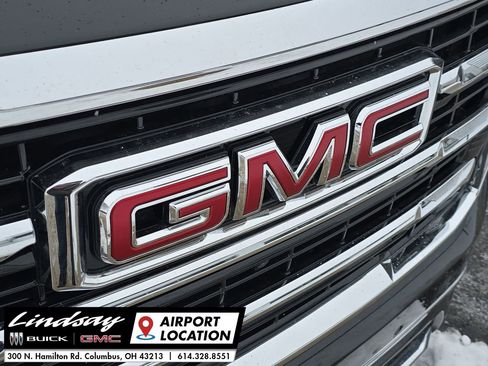 New 2026 GMC Yukon XL Elevation image 32