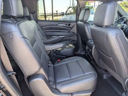 Used 2026 Chevrolet Traverse LT w/ Driver Confidence Package image 29