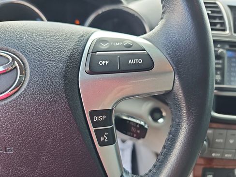Used 2013 Toyota Highlander Limited FWD image 18