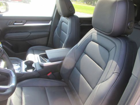 New 2027 GMC Terrain Elevation w/ Elevation Premium Package FWD image 11