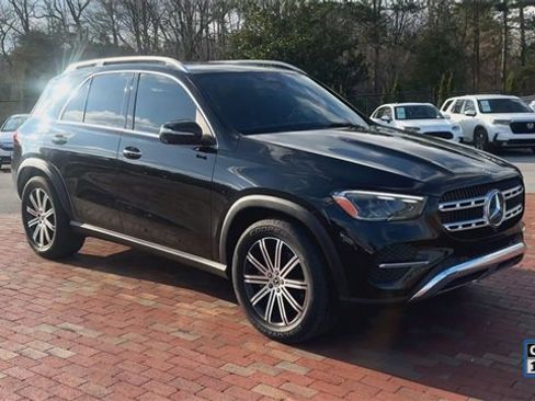 Used 2025 Mercedes-Benz GLE 350 4MATIC image 3