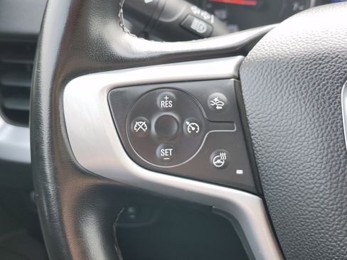 Used 2024 GMC Terrain SLT AWD/4WD image 10