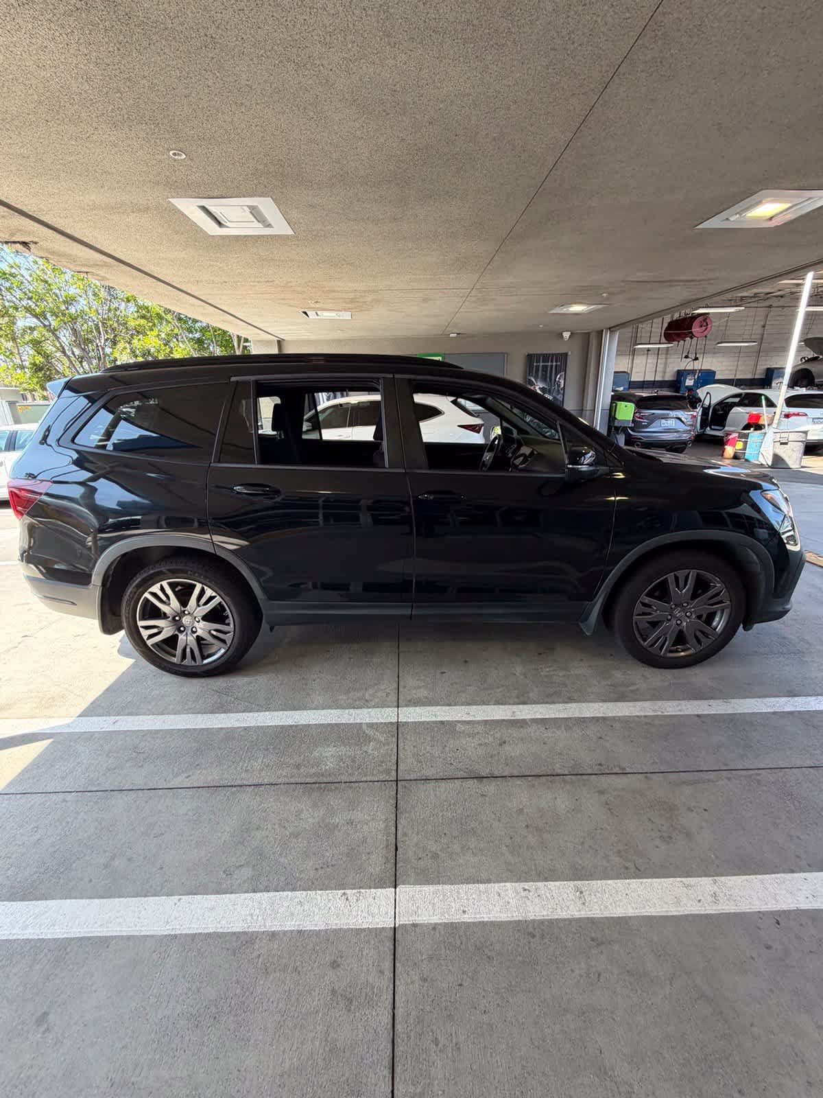 Used 2022 Honda Pilot Sport image 4