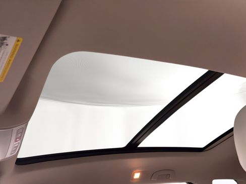 Used 2018 Volkswagen Atlas SEL image 18