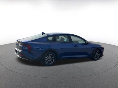 Used 2025 Kia K4 LXS image 15