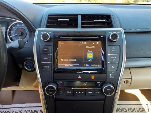 Used 2016 Toyota Camry LE image 15