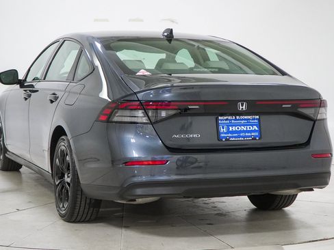 Certified 2025 Honda Accord SE image 6