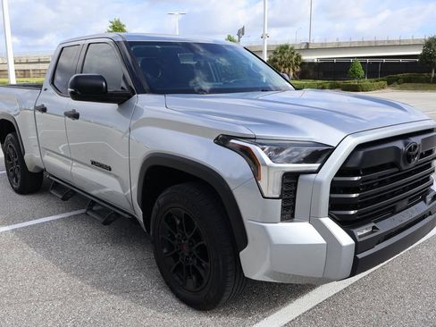 Used 2022 Toyota Tundra SR5 w/ SR5 Convenience Package RWD image 6