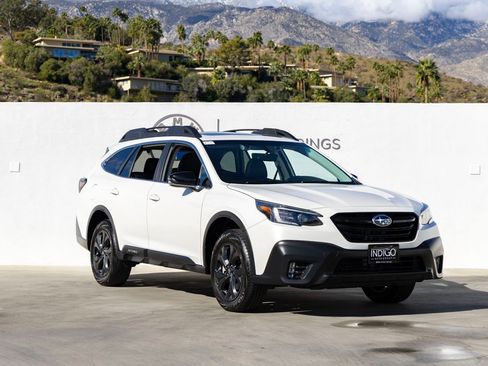 Used 2021 Subaru Outback Onyx Edition XT image 2