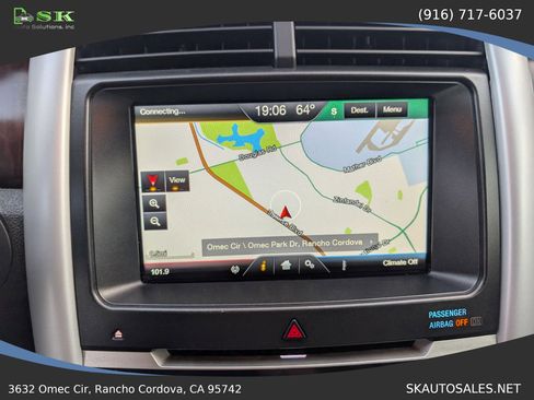 Used 2014 Ford Edge Limited w/ Equipment Group 302A AWD/4WD image 22
