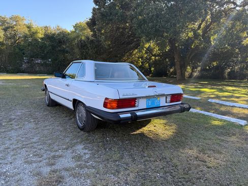 Used 1989 Mercedes-Benz 560 SL image 6