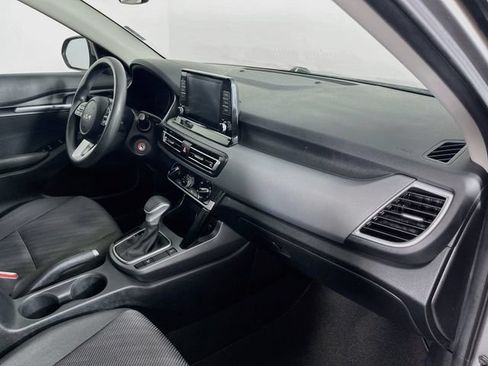 Used 2023 Kia Seltos LX AWD/4WD image 28