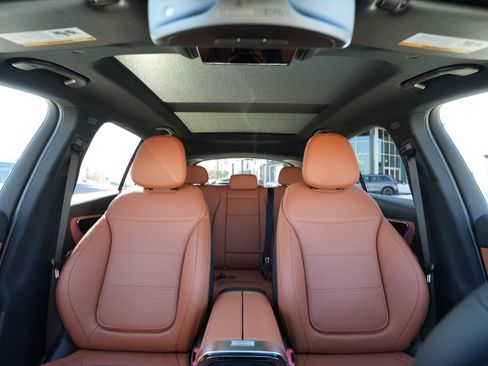 New 2026 Mercedes-Benz GLC 300 4MATIC image 30