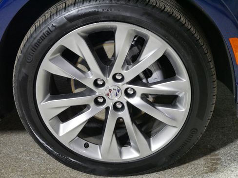 Used 2023 Buick Envision Avenir image 15