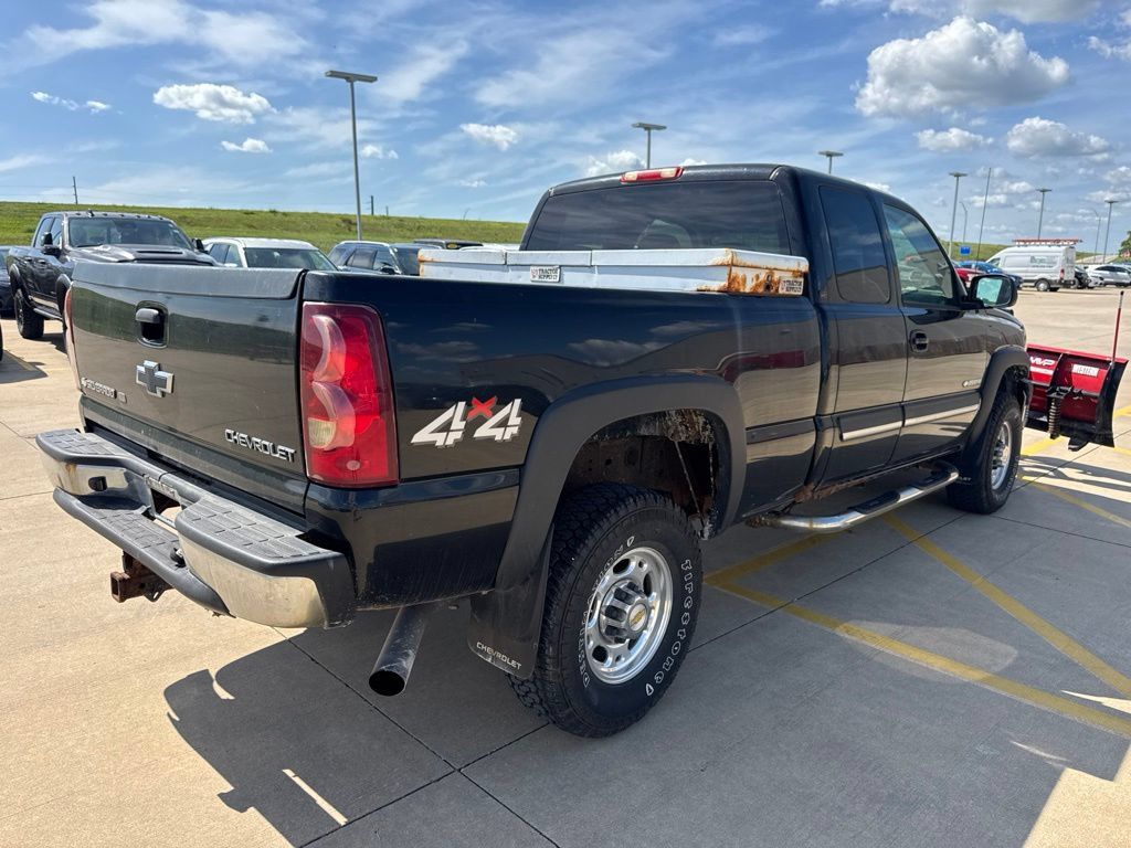 Used 2003 Chevrolet Silverado 2500 LT AWD/4WD image 7