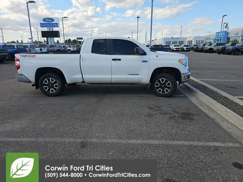 Used 2016 Toyota Tundra SR5 w/ TRD Off Road Package AWD/4WD image 9
