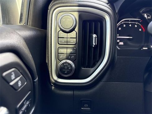 Used 2021 GMC Sierra 1500 SLT image 28