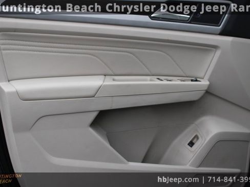 Used 2022 Volkswagen Atlas SE image 10