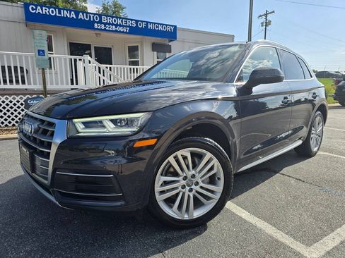 Used 2018 Audi Q5 2.0T Premium Plus w/ Premium Plus Package AWD/4WD image 2