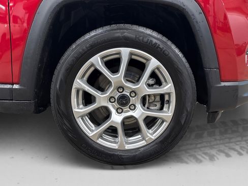 Used 2025 Jeep Compass Limited image 51