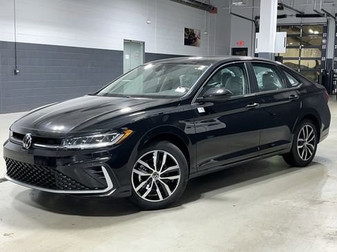 New 2025 Volkswagen Jetta SE image 31