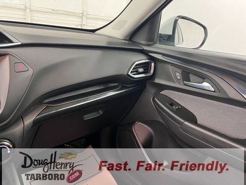 Used 2023 Chevrolet TrailBlazer LT image 45