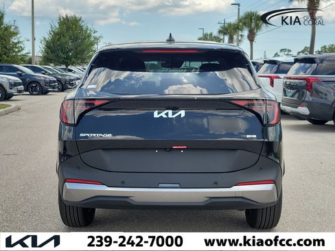 New 2026 Kia Sportage LX FWD image 5